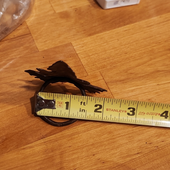 Rustic Brown Leaf Napkin Rings - Picture 4 of 4